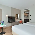 Agora' Palace 4*