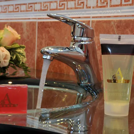Agora' Palace 4*