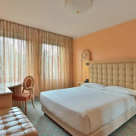 Hotel Agora' Palace 4*