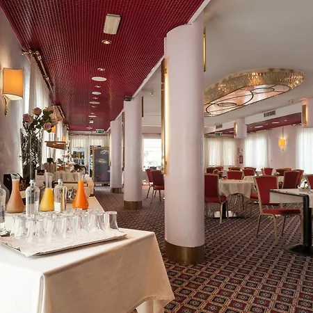 Agora' Palace Otel 4*