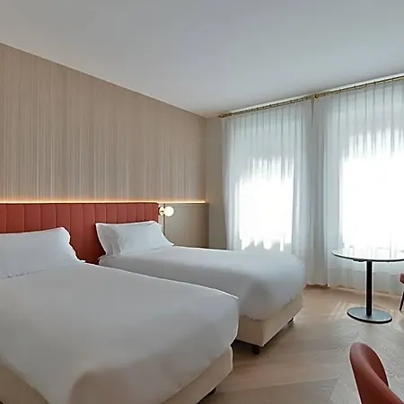 Agora' Palace Hotel 4*