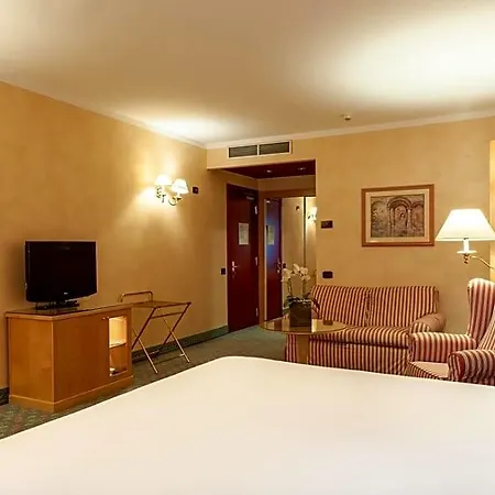 Hotel Agora' Palace