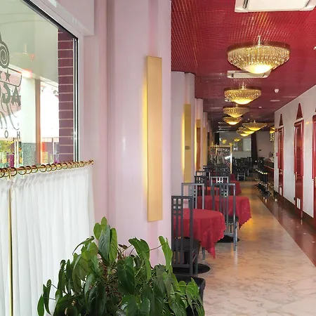 Agora' Palace Hotel 4*