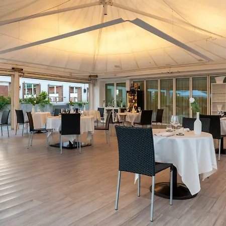 Ξενοδοχείο Agora' Palace 4*