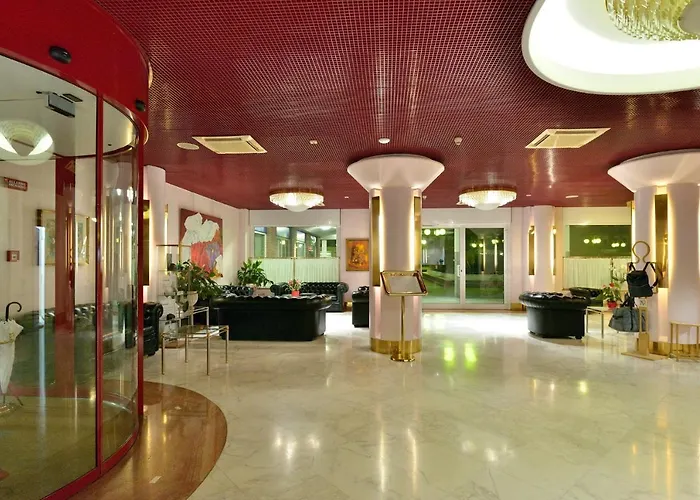 Agora' Palace Otel Biella