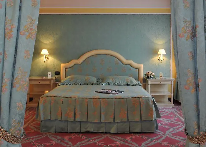 Agora' Palace Hotel Biella